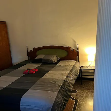 Center - 18 منزل للإقامة جنوة